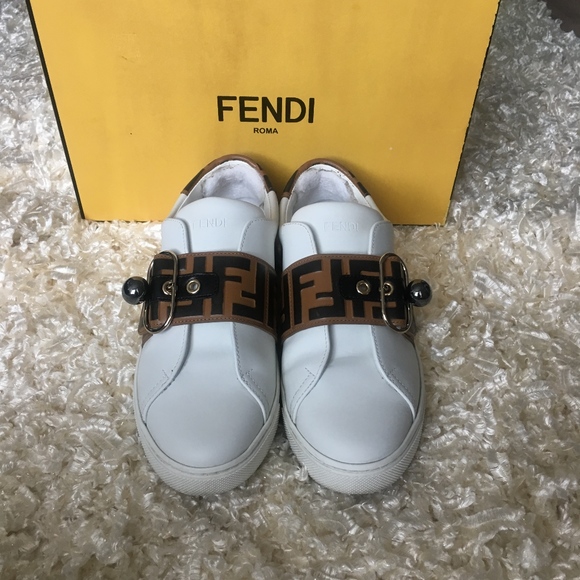 fendi pearland leather sneakers with ff strap